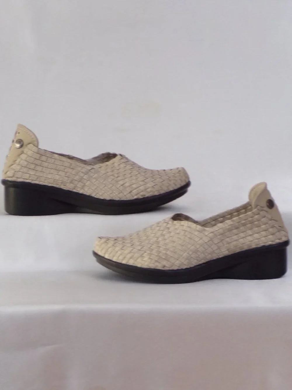 BERNIE MEV size 6.5 beige low wedge-heel woven-strap comfort/walking shoes